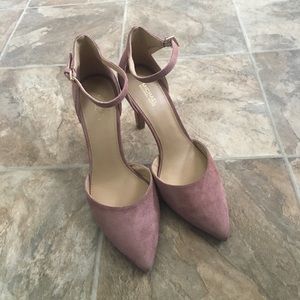 New Michael Kors Suede Pumps